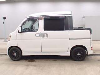 DAIHATSU HIJET VAN 2014