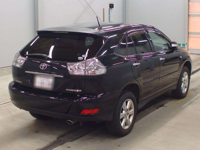 TOYOTA HARRIER 2011