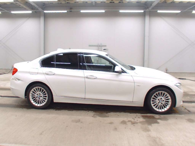 BMW 3 SERIES 2014