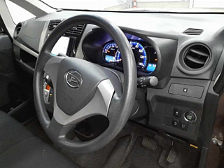 DAIHATSU MOVE 2013