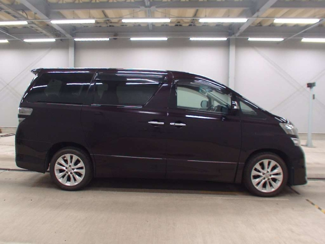 TOYOTA VELLFIRE 2009