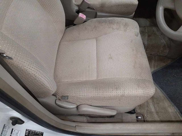 TOYOTA RAUM 2010
