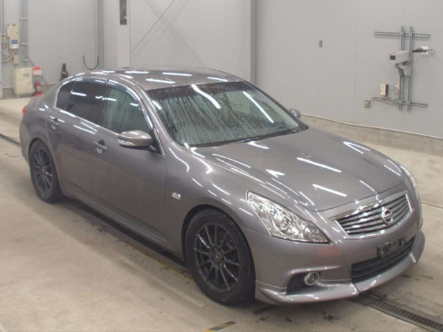 NISSAN SKYLINE 2010