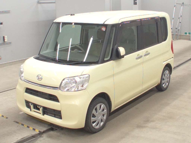 DAIHATSU TANTO 2014