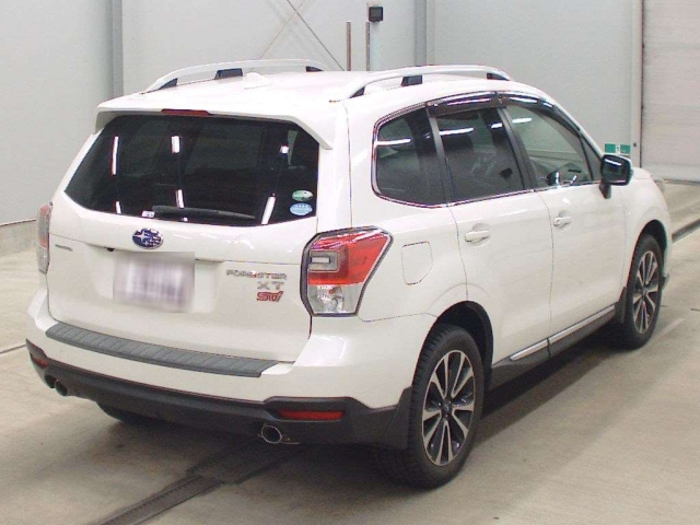SUBARU FORESTER 2017