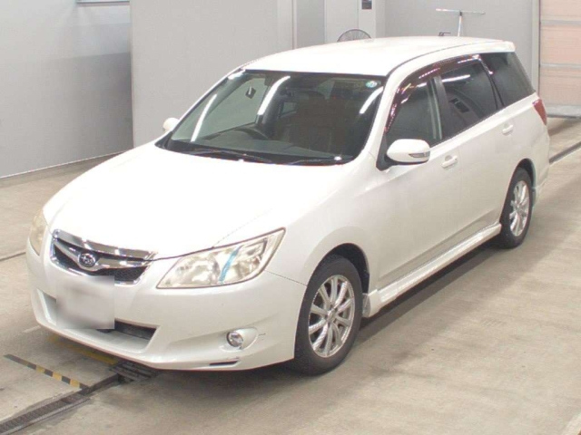 SUBARU EXIGA 2010