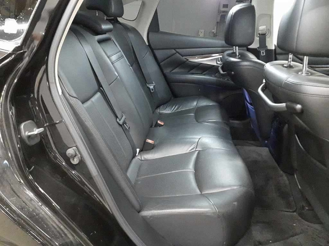 NISSAN FUGA 2009