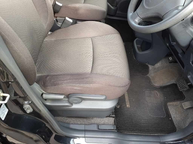 MITSUBISHI DELICA D2 2011