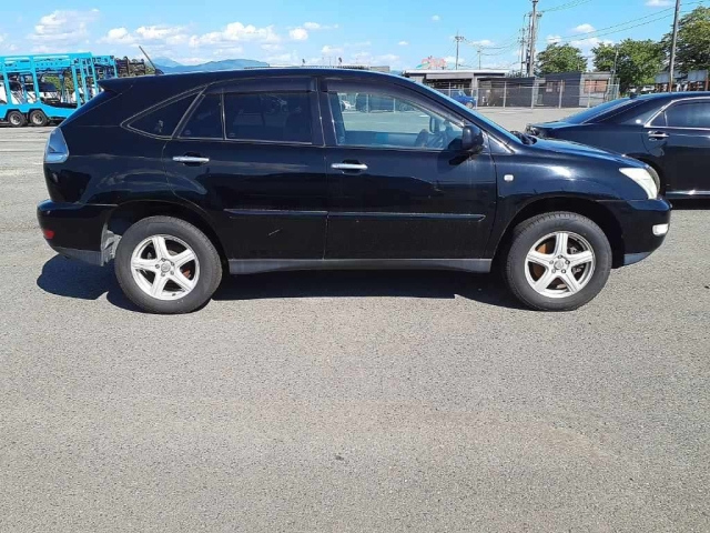 TOYOTA HARRIER 2009