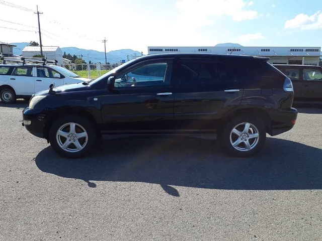 TOYOTA HARRIER 2009