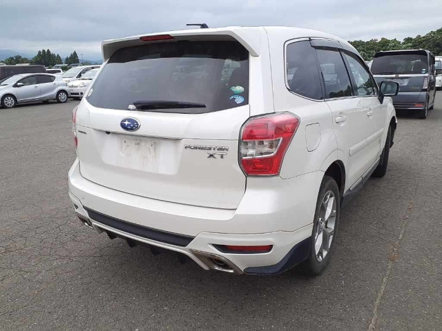 SUBARU FORESTER 2014