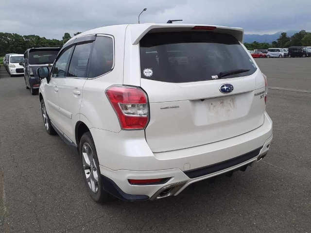 SUBARU FORESTER 2014