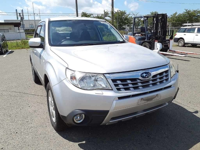 SUBARU FORESTER 2011