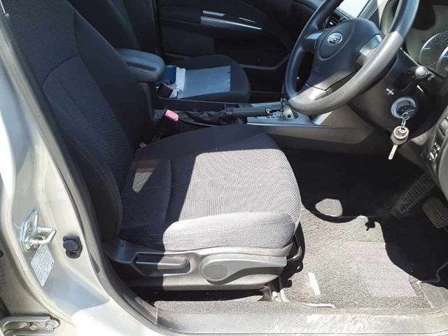 SUBARU FORESTER 2011