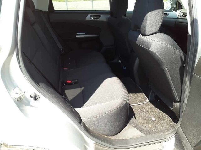SUBARU FORESTER 2011