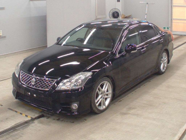 TOYOTA CROWN 2010