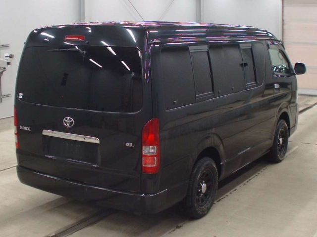 TOYOTA HIACE 2012