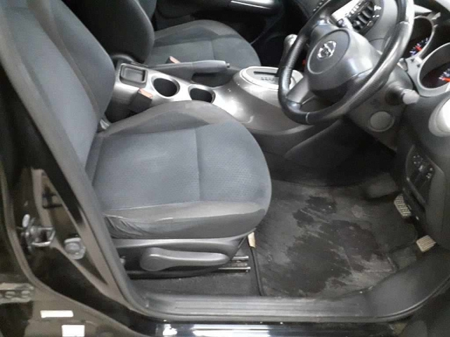 NISSAN JUKE 2012