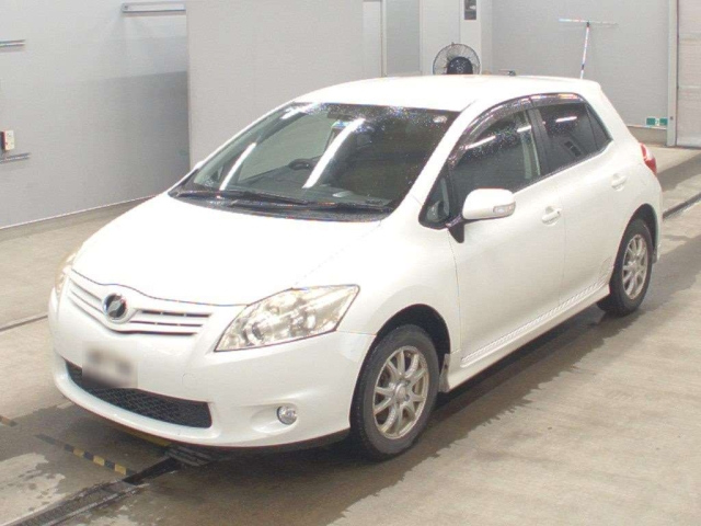 TOYOTA AURIS 2010