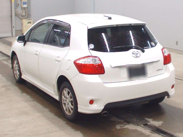 TOYOTA AURIS 2010