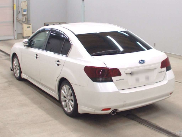 SUBARU LEGACY B4 2010