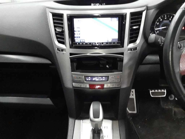 SUBARU LEGACY B4 2010