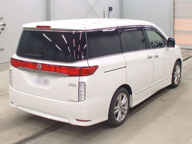 NISSAN ELGRAND 2013