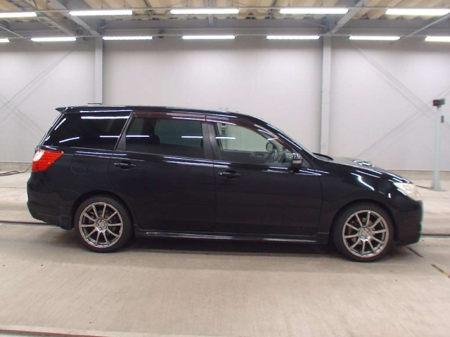 SUBARU EXIGA 2010