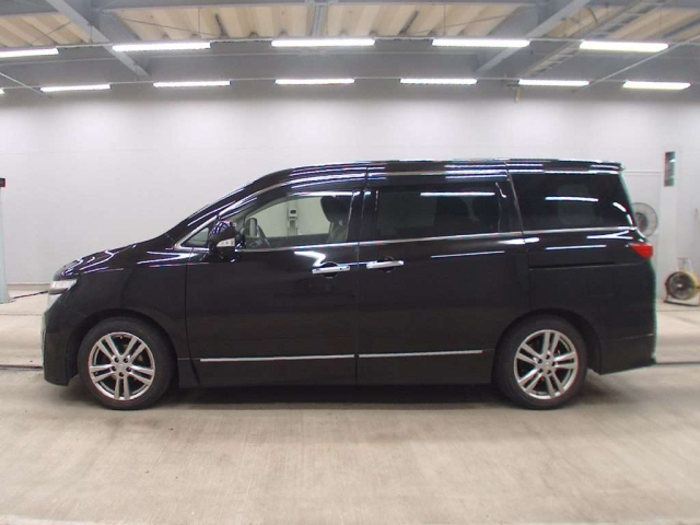 NISSAN ELGRAND 2012