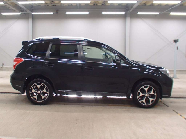 SUBARU FORESTER 2015