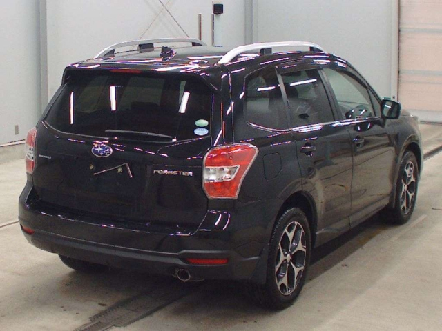 SUBARU FORESTER 2015