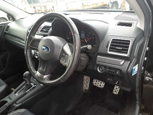 SUBARU FORESTER 2015