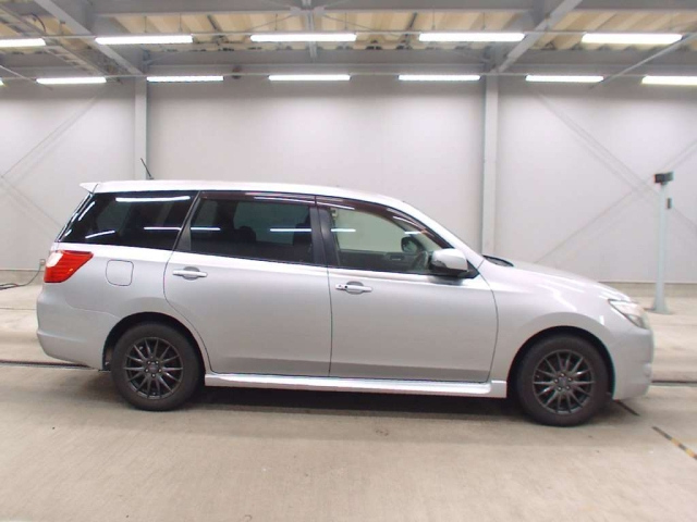 SUBARU EXIGA 2012