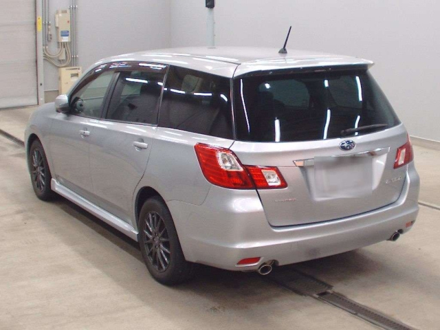 SUBARU EXIGA 2012