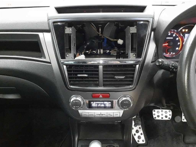 SUBARU EXIGA 2012