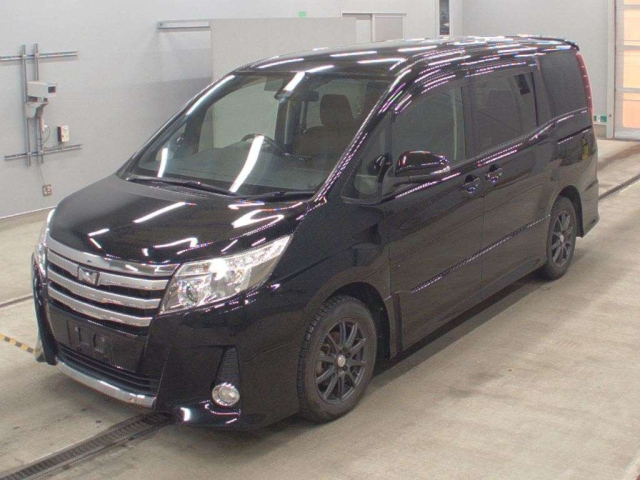 TOYOTA NOAH 2016