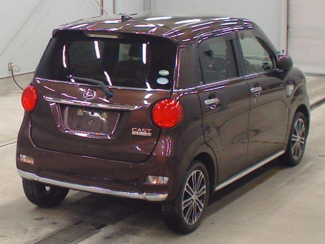 DAIHATSU CAST 2015