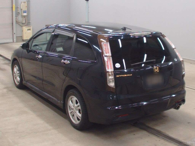 HONDA STREAM 2010