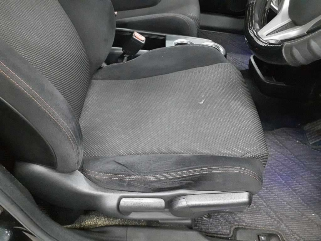 HONDA STREAM 2010