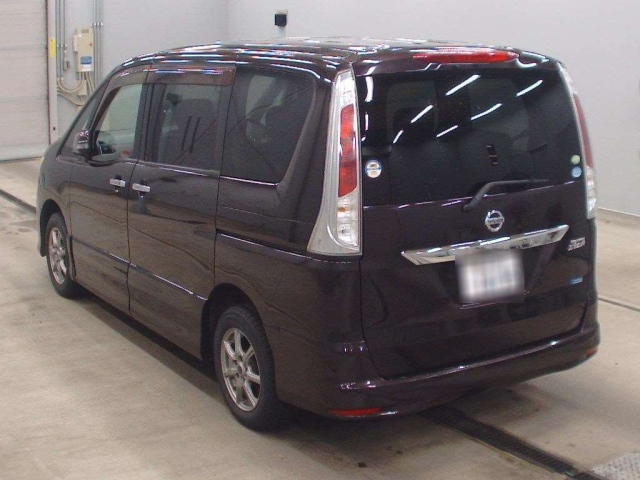 NISSAN SERENA 2011