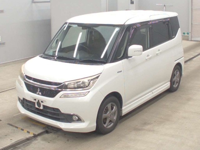 MITSUBISHI DELICA D2 2016