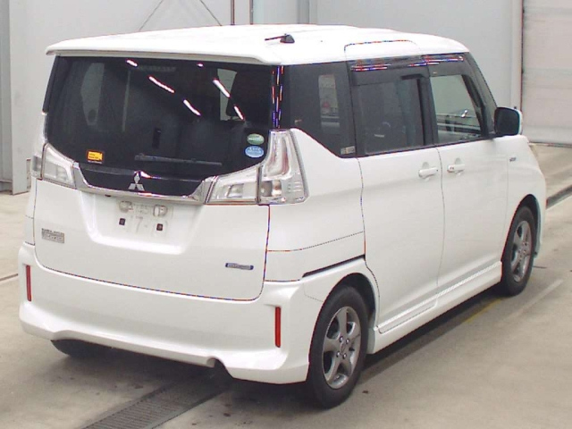MITSUBISHI DELICA D2 2016