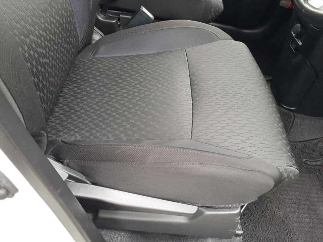 MITSUBISHI DELICA D2 2016