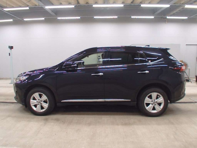 TOYOTA HARRIER 2018