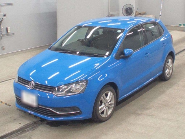 VOLKSWAGEN POLO 2015