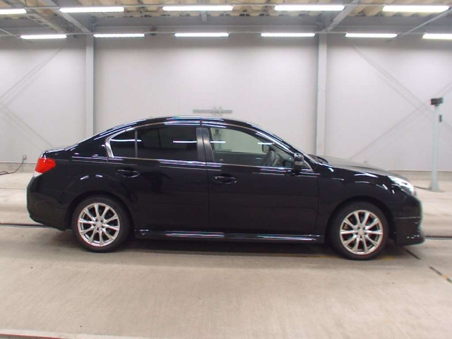 SUBARU LEGACY B4 2012
