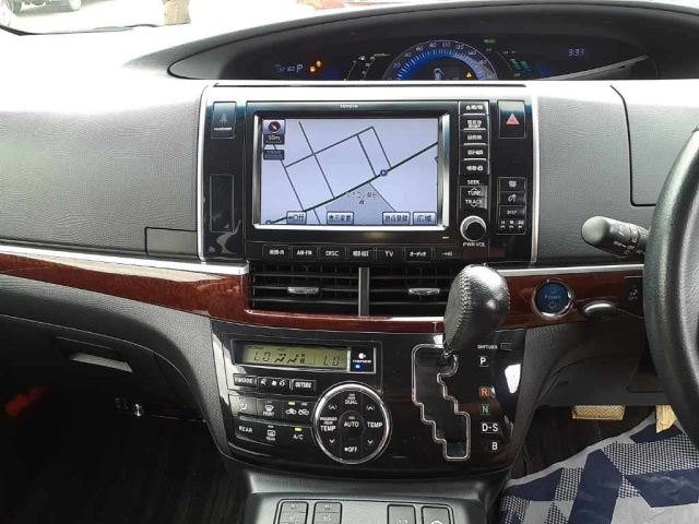 TOYOTA ESTIMA HYBRID 2013
