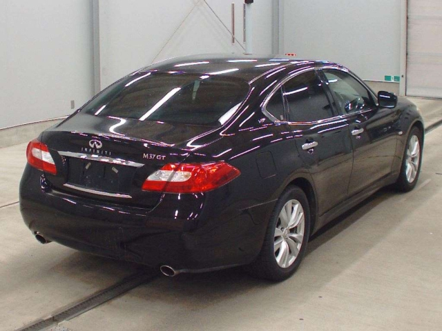 NISSAN FUGA 2009