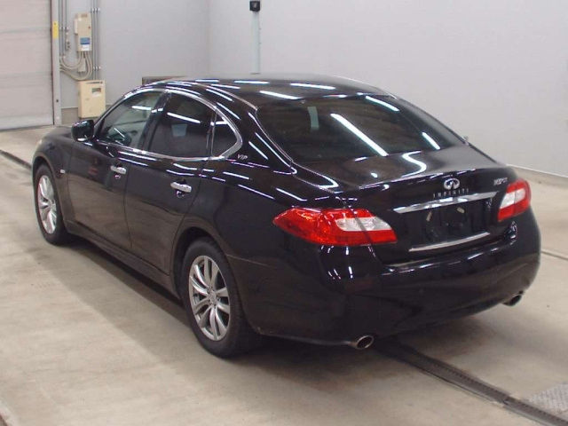 NISSAN FUGA 2009