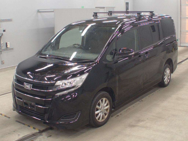 TOYOTA NOAH 2020